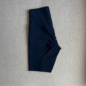 Lululemon Ultra High Align 8” Short (Navy, 4)